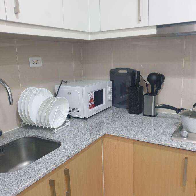 Cozy 1Br Uptown Parksuites Tower1 Bgc مانيلا المظهر الخارجي الصورة